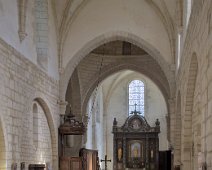 Eglise abbatiale, la nef en direction du choeur